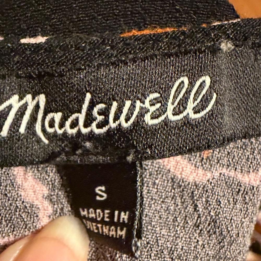 Madewell Cuffed-Sleeve Shirred Top – Duskblossom Print (Size S) - Picture 8 of 9